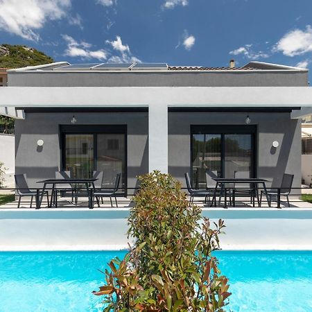 Cove Suites Nea Iraklitsa Buitenkant foto