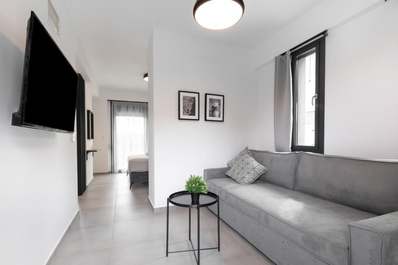 Cove Suites Nea Iraklitsa Buitenkant foto