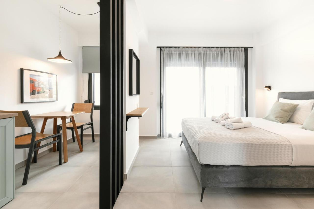 Cove Suites Nea Iraklitsa Buitenkant foto